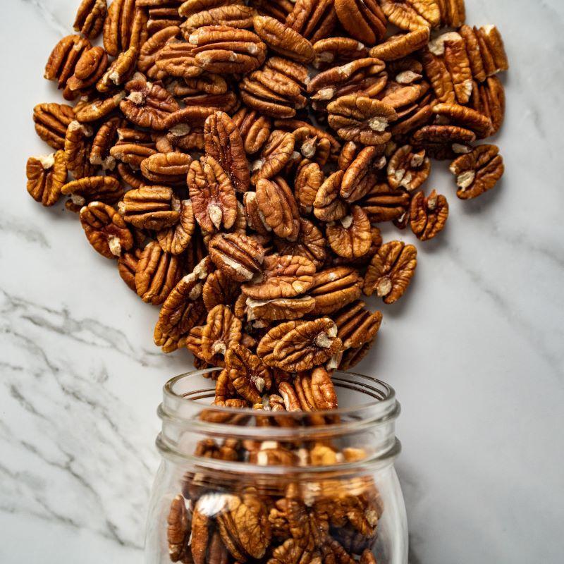 Pecan Halves 11oz. Sourced straight from Texas, our raw pecan halves are a wholesome treat full of flavor and nutrients. Pecans are not only delicious but also packed with antioxidants, vitamin E, calcium, magnesium, potassium, and fiber—making them the perfect snack for health-conscious foodies. Enjoy them on their own, in baked goods, or sprinkled on top of your favorite yogurt, ice cream, or pie! $10.00 USD