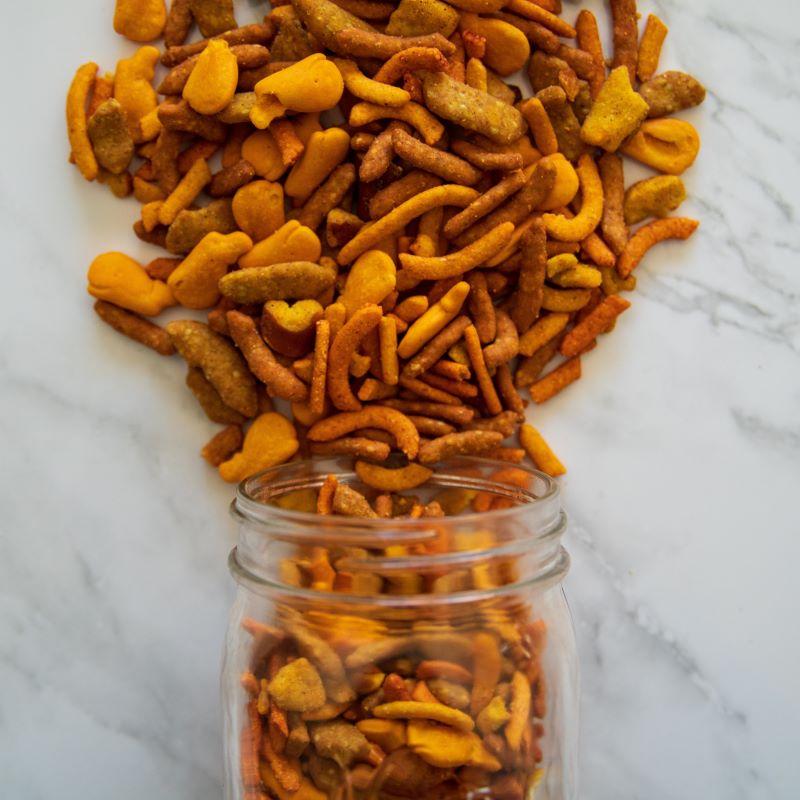 royal gorge™ 14oz. Packed with flavor and spice, this mix includes honey mustard sticks, jali-cheddar sticks, nacho corn sticks, BBQ corn sticks, and honey mustard pretzels. Perfect for snacking or adding a zesty kick to your salad! $8.00 USD